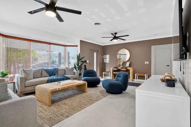 Foto del edificio - 5760 NE 18th Ave