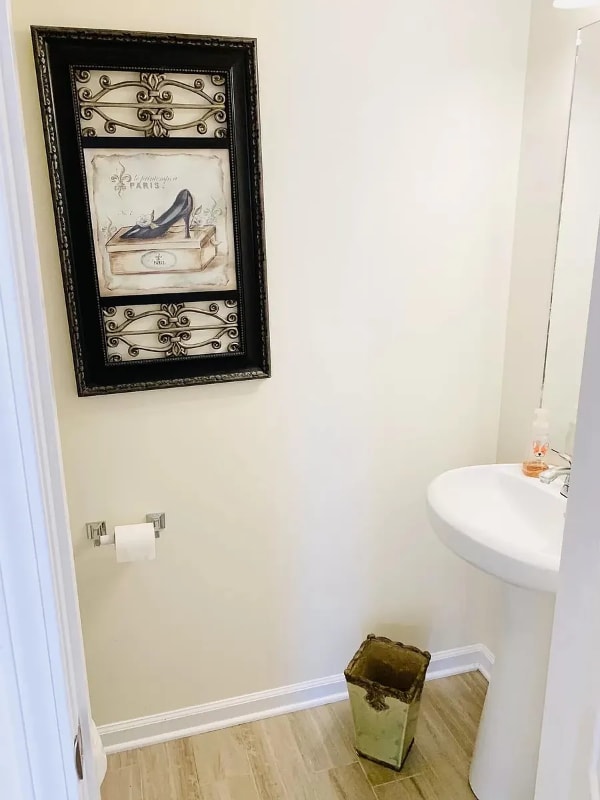 Building Photo - 903 Seven Oaks Blvd