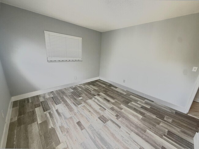 Foto del edificio - 1650 NW 52nd Ave