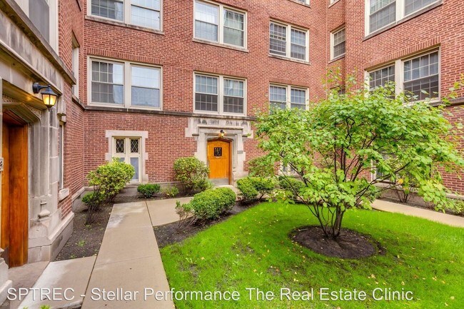 Building Photo - 836 Washington Blvd