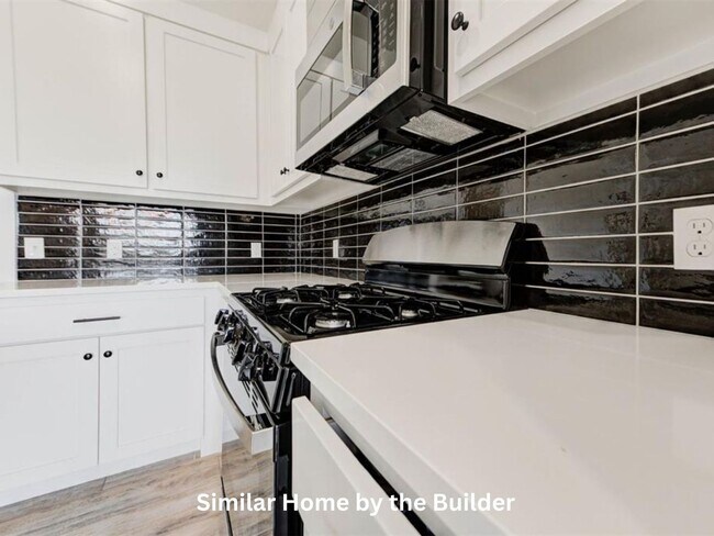 Foto del edificio - Move-In Ready! 4-Bed Home in Mustang