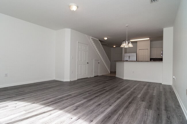 Dining Room - 5108 SE Mariner Garden Cir