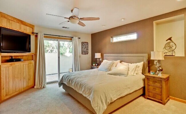 Foto del edificio - 5650 Waltrip Ln