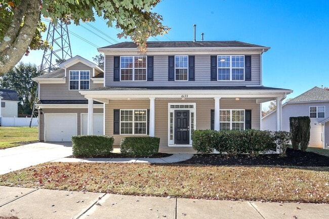 Foto del edificio - Welcome to this stunning 5 bedroom, 2.5 bath home nestled in the desirable location of Cornelius,...