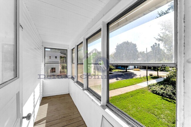 Foto del edificio - 934 Hovey St SW