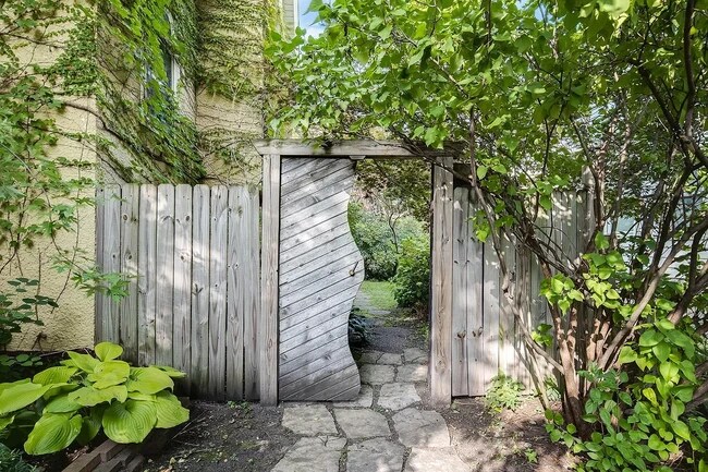 Foto del edificio - 3032 grand ave