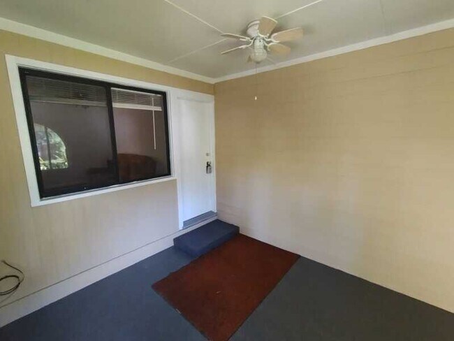 Foto del edificio - 8743 Buttercup St