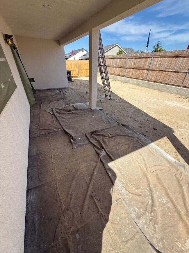 Foto del edificio - NEW Beautiful 3 Bedroom 2 Bath Home In Delano