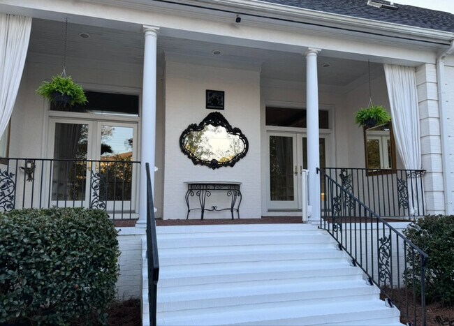 Building Photo - 2115 Ascott Pl