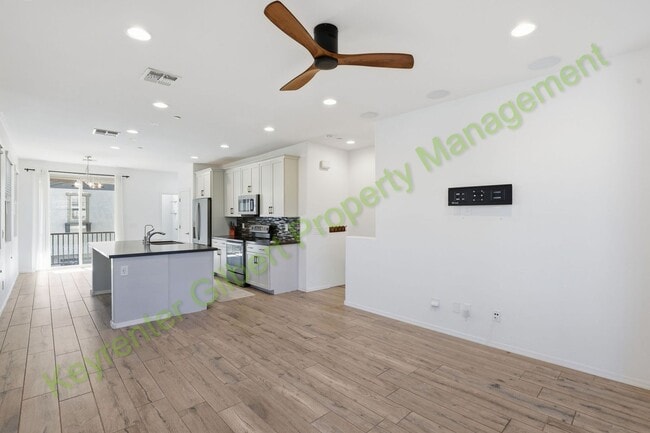 Building Photo - Modern Gilbert Lakeview Townhome in The La...