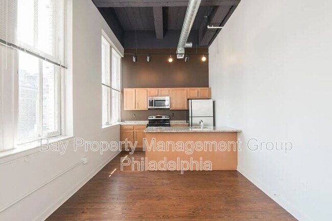 Building Photo - 1510 Chestnut St