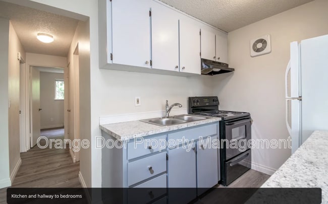 Building Photo - 4046 S 31st St