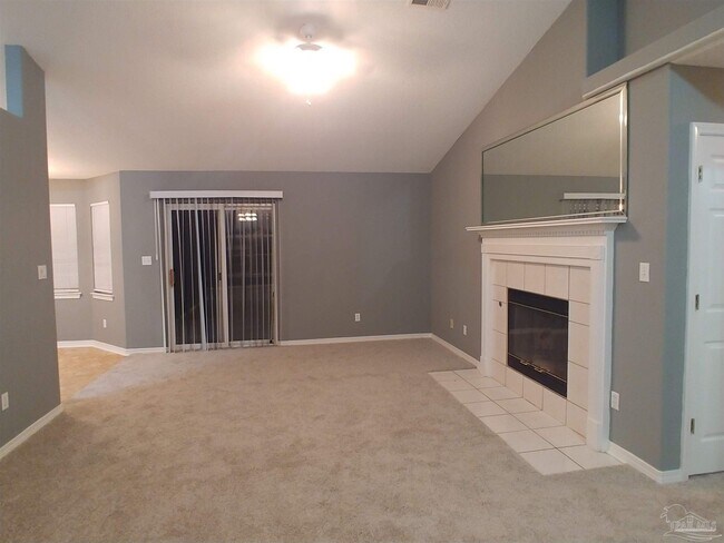 Foto del edificio - 6024 Yellow Rose Dr