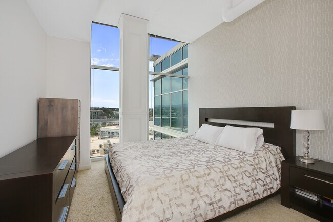 Foto del edificio - 1700 Bassett St