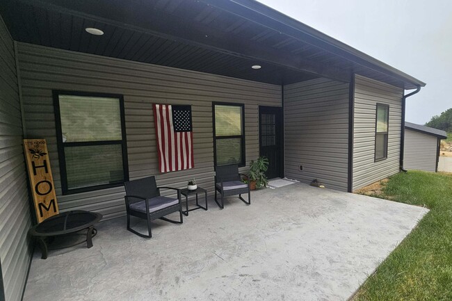 Foto del edificio - 1327 Autumn Ridge Dr