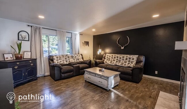 Building Photo - 1813 NW Forest Creek Drive, Silverdale, WA...