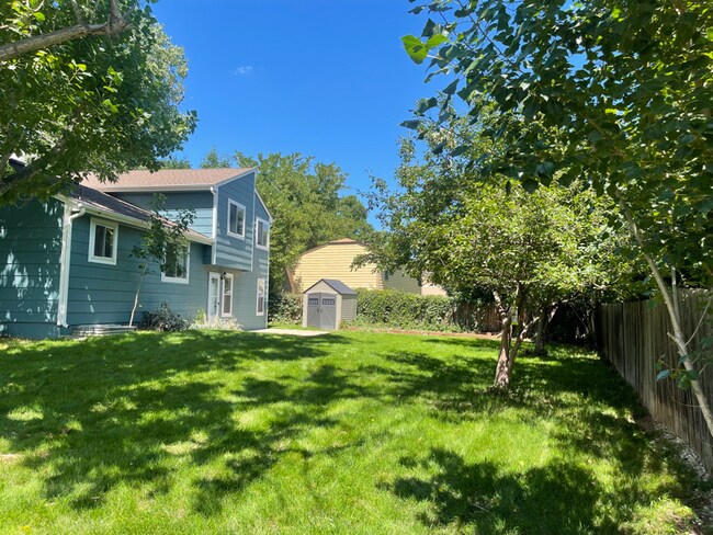 Building Photo - 3130 Colony Dr