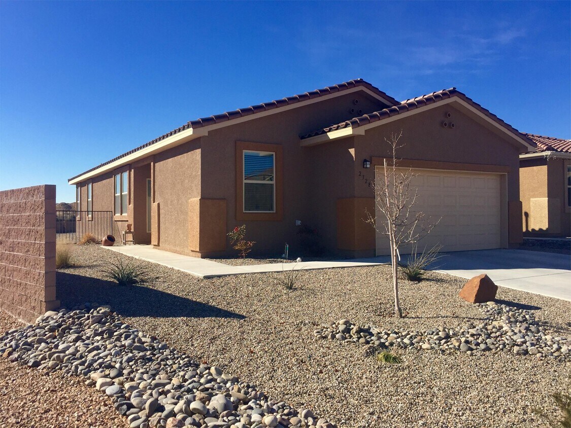 2328 Violeta Cir SE, Rio Rancho, NM 87124 House Rental in Rio Rancho