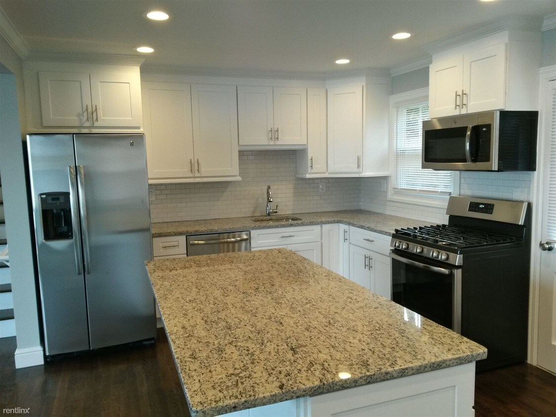 Foto principal - 4 br, 1.5 bath House - 307 Weed Ave