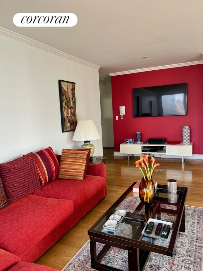 Foto del edificio - 161 W 61st St