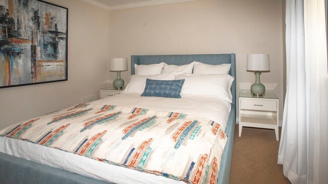 Building Photo - Ocean Condos- All Ocean View Apartments!