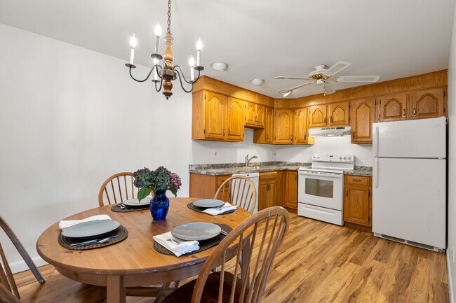kitchen - 34 Hamilton Rd