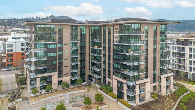 Foto del edificio - 1830 NW Riverscape St
