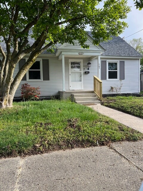 Foto principal - 303 Pryor Ave