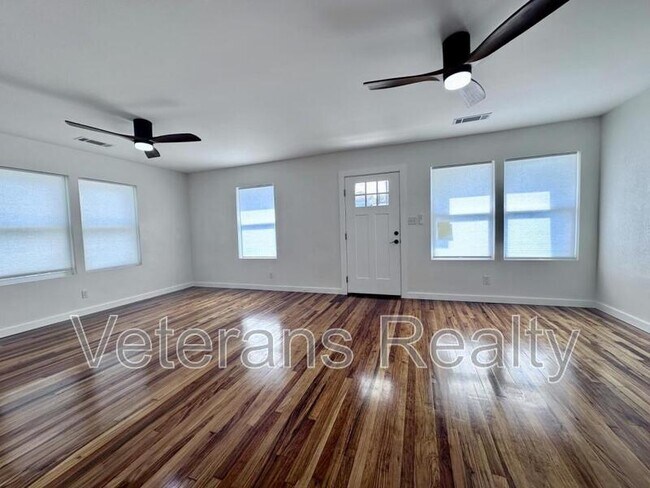 Building Photo - 228 Benachi Ave