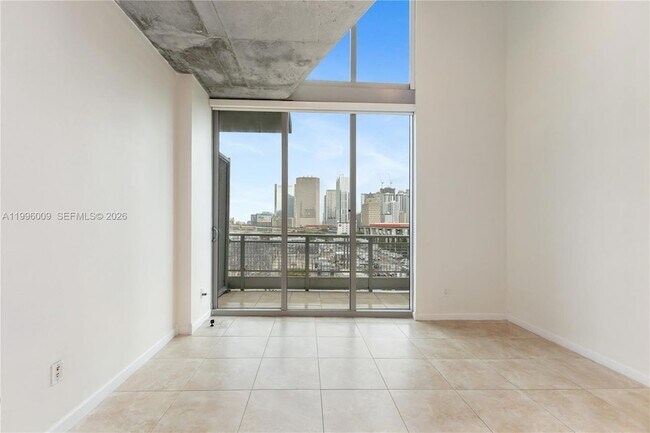Building Photo - 690 SW 1st Ct