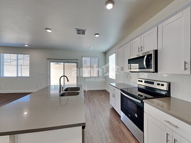 Foto del edificio - 1714 Macchia Ave