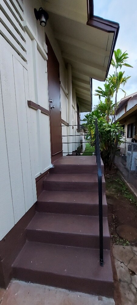 Building Photo - 3911 Maunaloa Ave