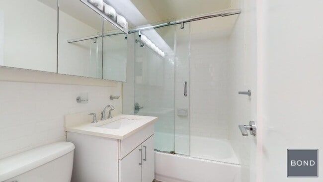 Building Photo - 405 E 56th St