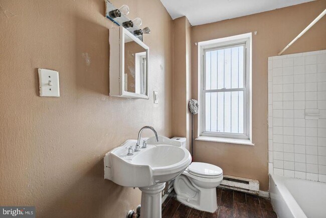 Foto del edificio - 301 W York St