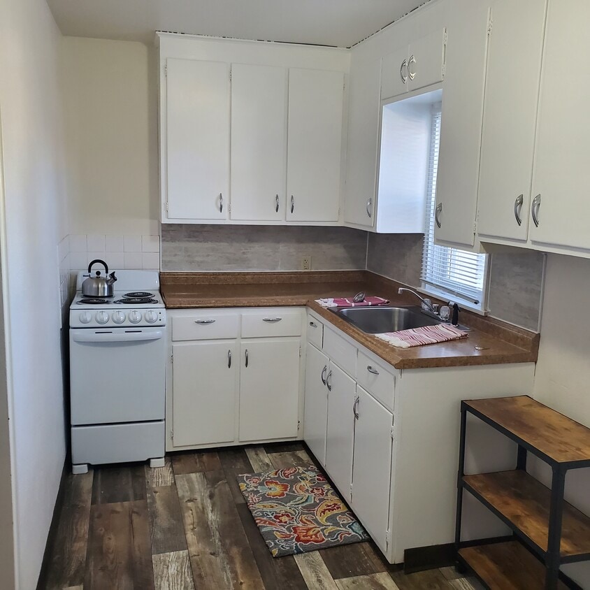 712 8th Ave N, Wahpeton, ND 58075 Townhome Rentals in Wahpeton ND