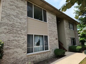 Building Photo - 500 Westwood Ct