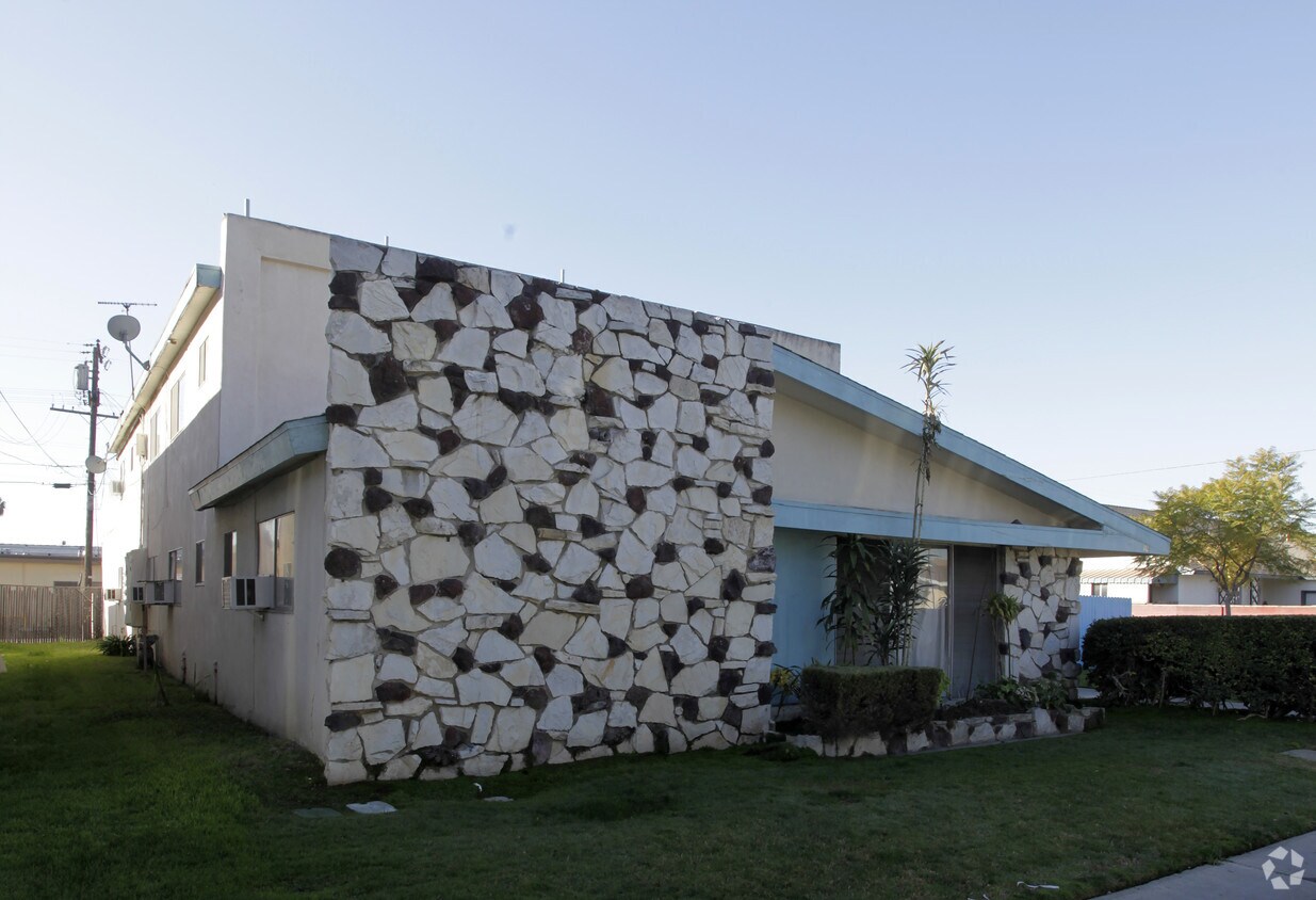 Primary Photo - 1124 W Porter Ave