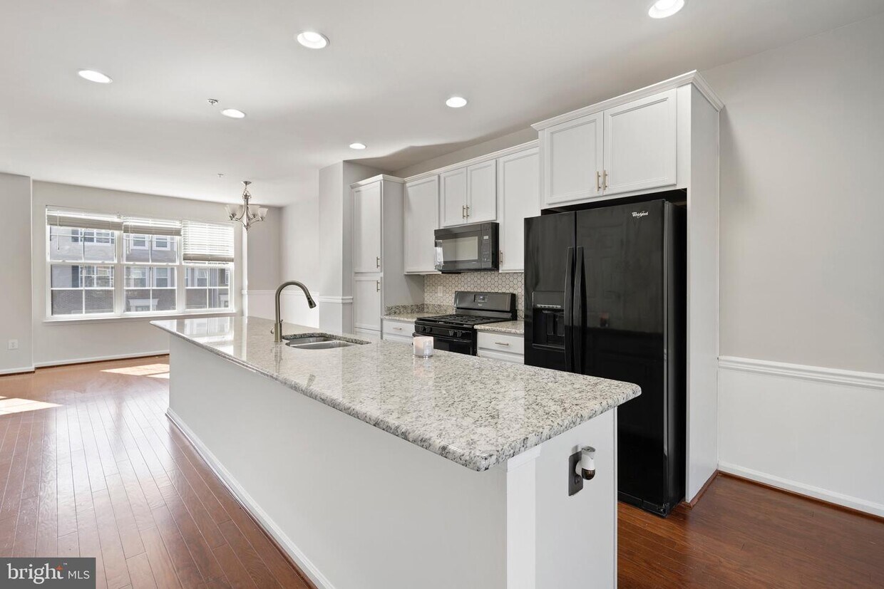 4707 Forest Pines Dr, Upper Marlboro, MD 20772 Townhome Rentals in