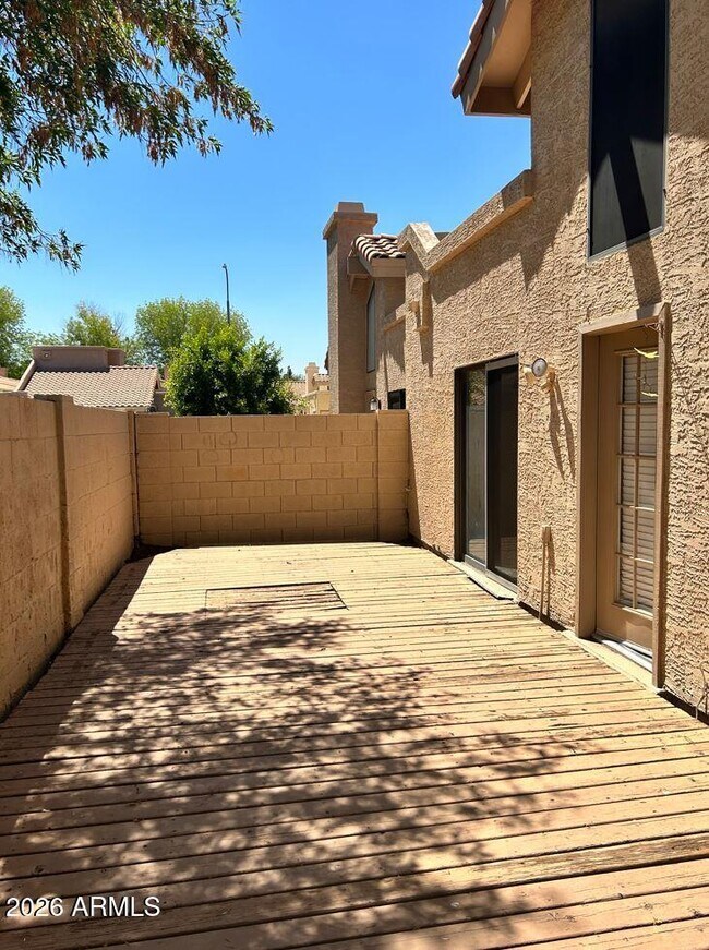 Foto del edificio - 2363 W Comstock Dr