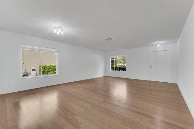Building Photo - 4455 55th St