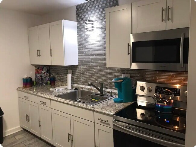 unit 3 - 240 South Ave