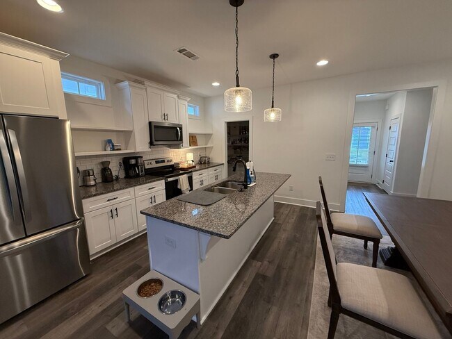 Foto del edificio - Charming 3BR House in Opelika