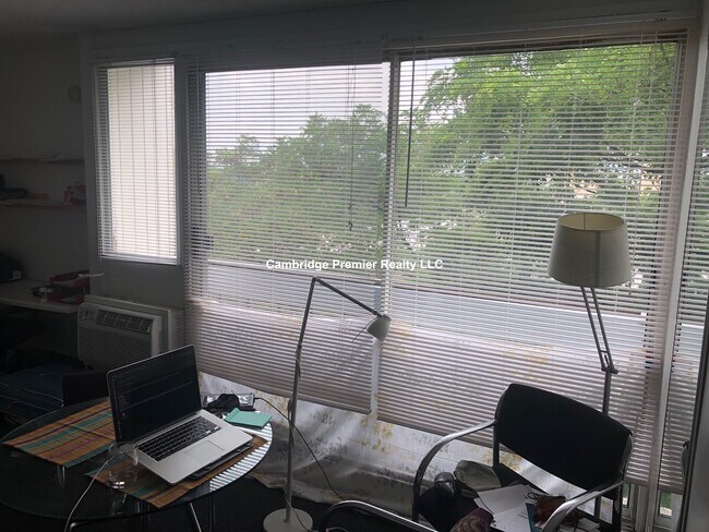 Foto del edificio - 12 Inman St