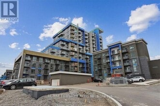 Building Photo - 470 Dundas St E