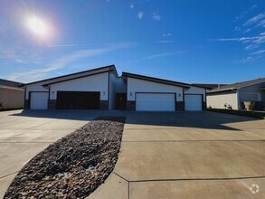 Building Photo - 5289 N Toben Ct