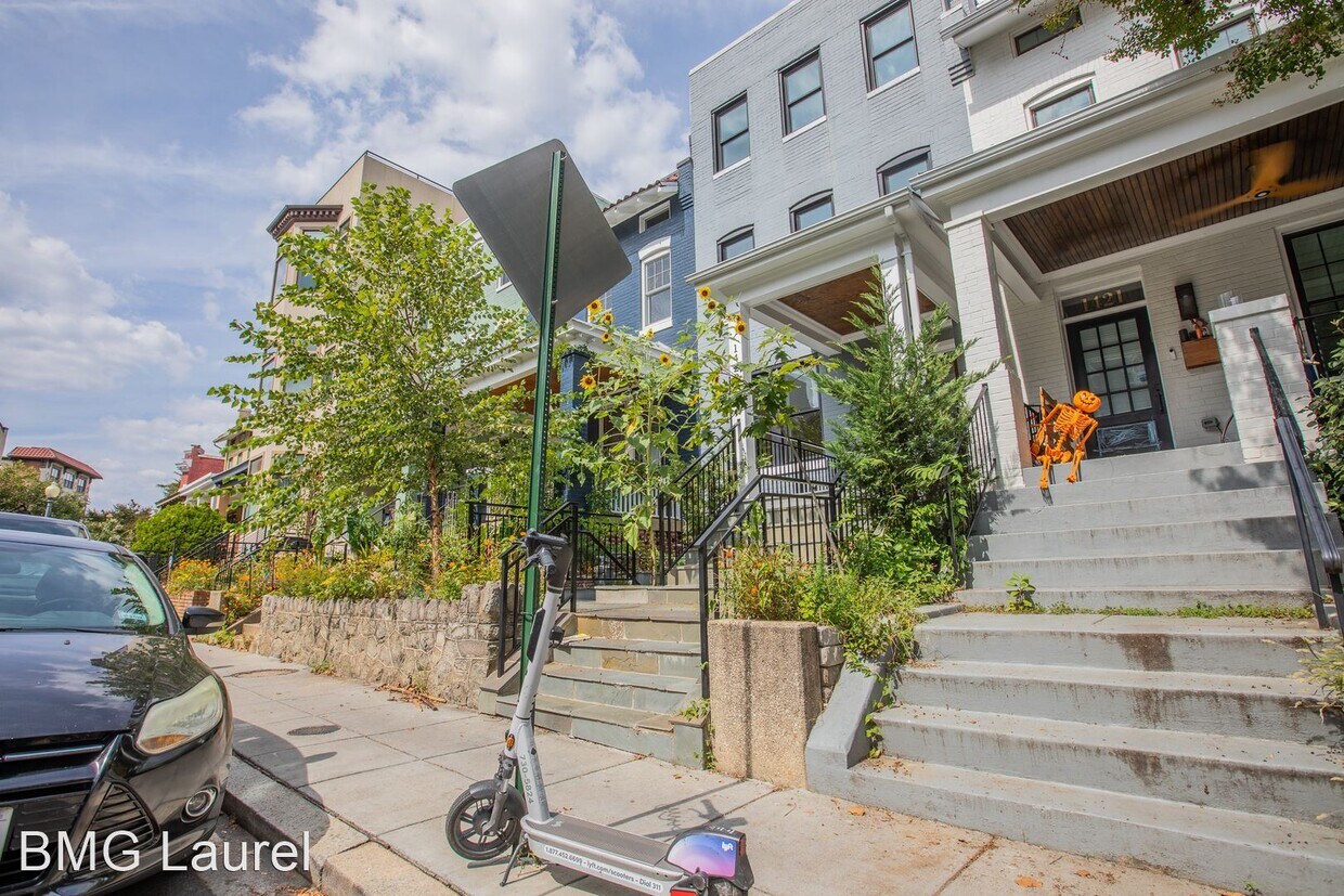 Primary Photo - 3 br, 3 bath House - 1423 Meridian Pl NW (#2)