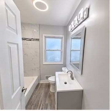 Bathroom 1 - 12552 S Yale Ave