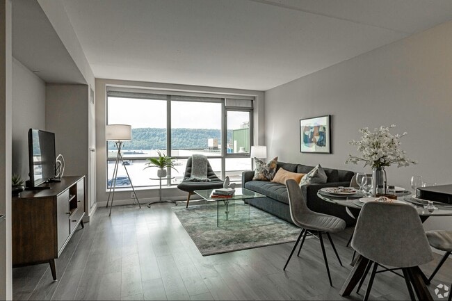 Interior Photo - 66 Main Street