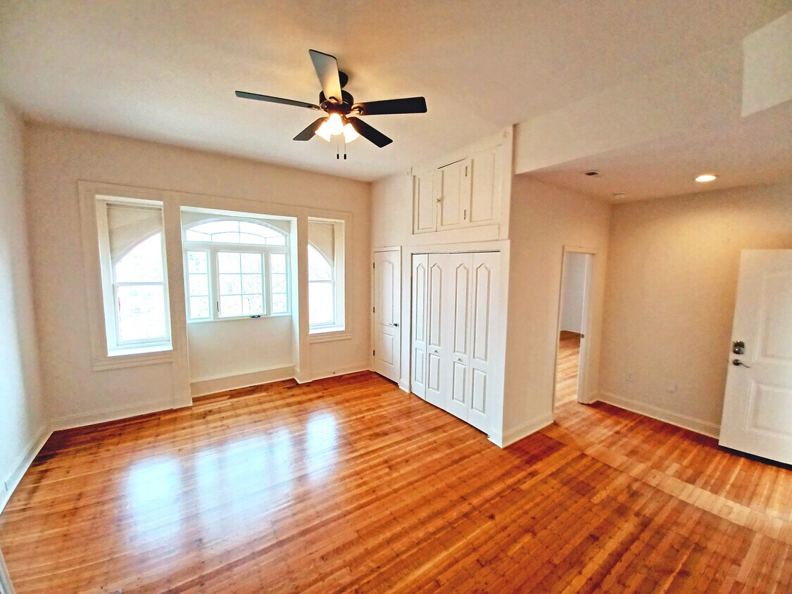 Large twostory apartment with spiral stai... Apartment for Rent in