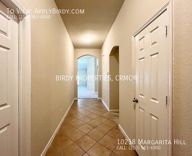 Building Photo - "Charming 4-Bedroom Home with 2 Full Bathr...